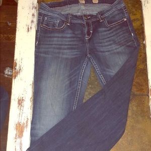 Studio 5 Jeans size 16x33 rhinestone embroidered